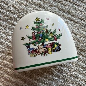 Vintage Christmastime Nikko Napkin Holder